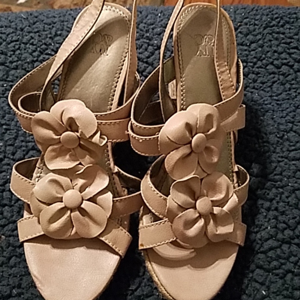New York & Company pink flowered espadrille wedges
